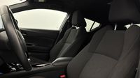 Toyota C-Hr 122h Edition 2WD E-CVT RC18 — photo 12