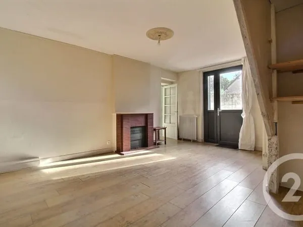 Immeuble 3 pièces 134 m²