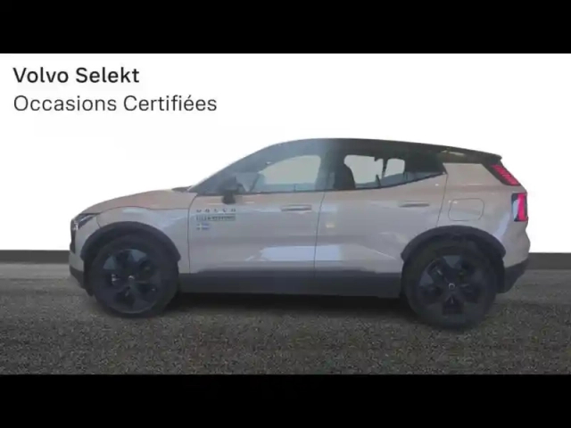 Volvo Ex30 cross country p5 long range 272ch 69kwh ultra — photo 2