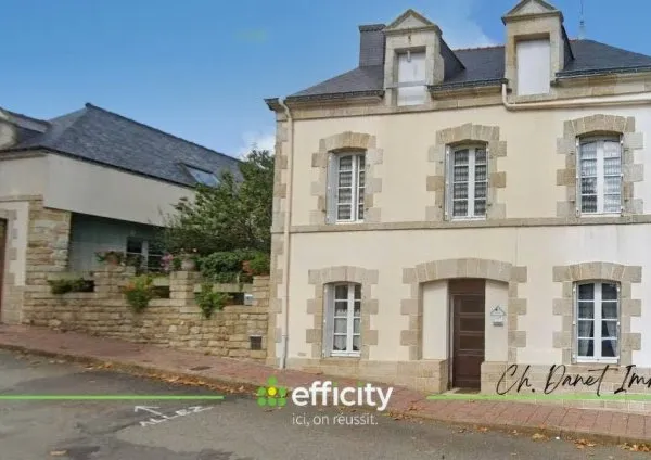 Maison 13 pièces 300 m²