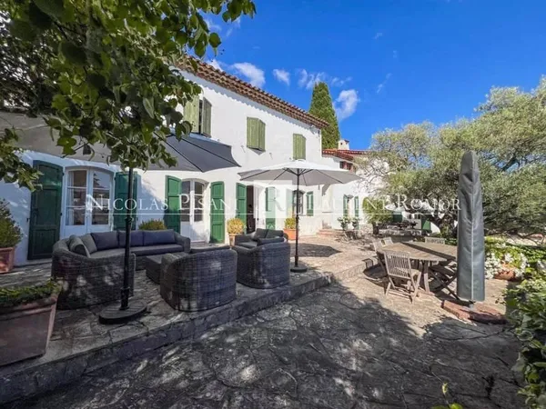 Ferme 8 pièces 224 m²
