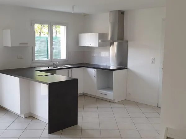Maison . 3 pièces . 69m²