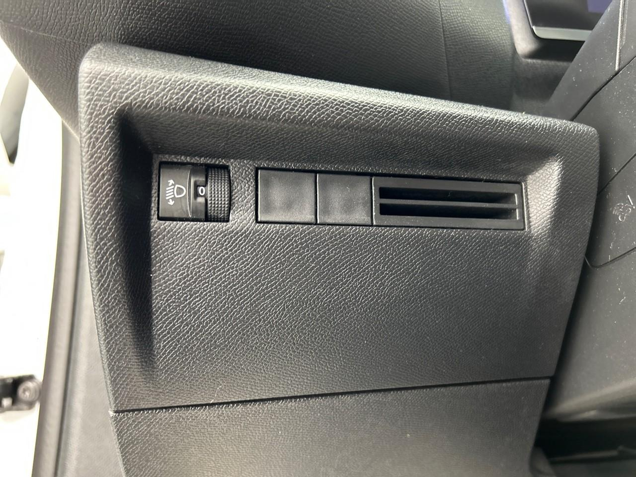 Citroën C4 bluehdi 130 eat8 plus — photo 20