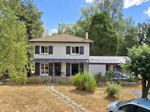 Maison 6 pièces 109 m²
