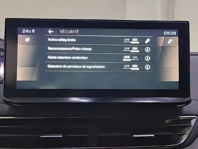 Peugeot 3008 puretech 130ch s&amp;s eat8 — photo 31