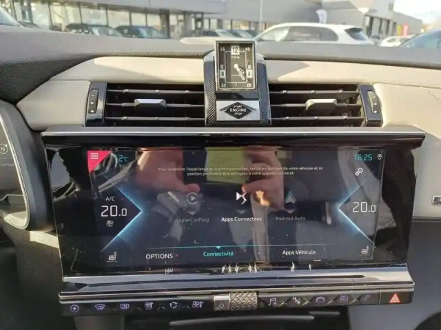 Ds Ds 7 ds7 crossback hybride e-tense 300 eat8 4x4 — photo 57