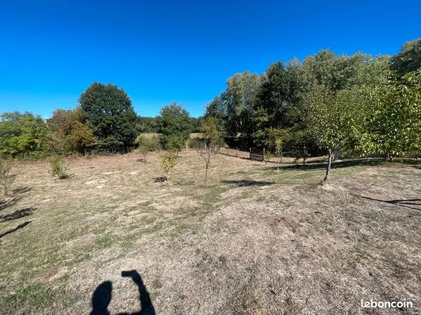 Terrain 1600 m² DAMELEVIERES