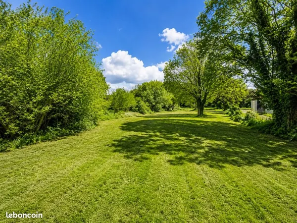 Terrain 1 800 m² Corme Ecluse