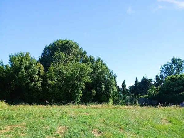 Terrain 1000 m²
