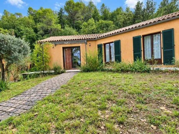 Maison de plain-pied 7 pièces 108 m²