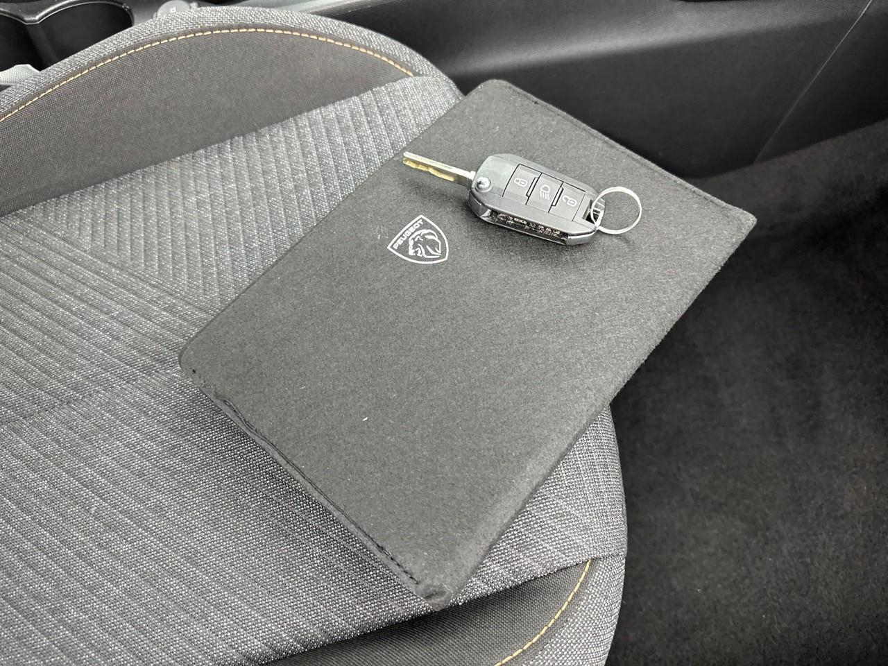 Peugeot 2008 100 s&s bvm6 style — photo 32