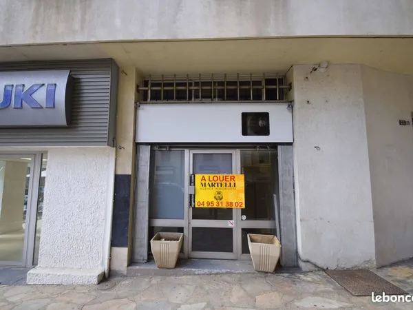 Local commercial 30 m² Bastia
