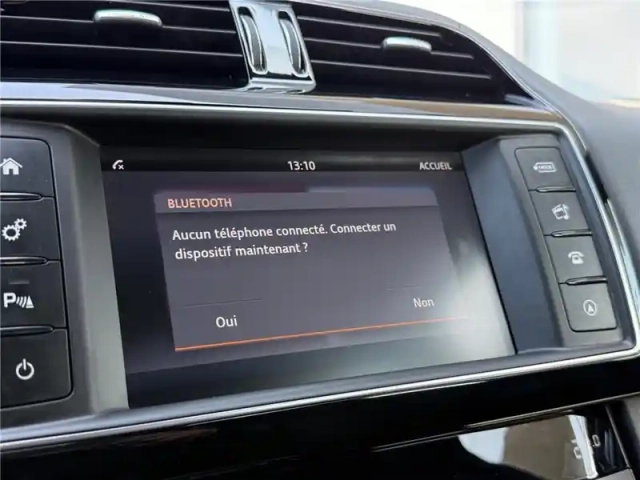 Jaguar F-Pace v6 3.0 d - 300 ch awd bva8 — photo 19