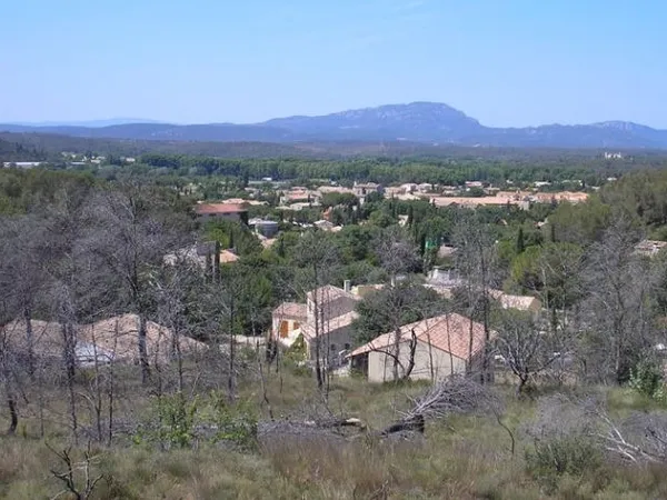 Terrain 800 m²