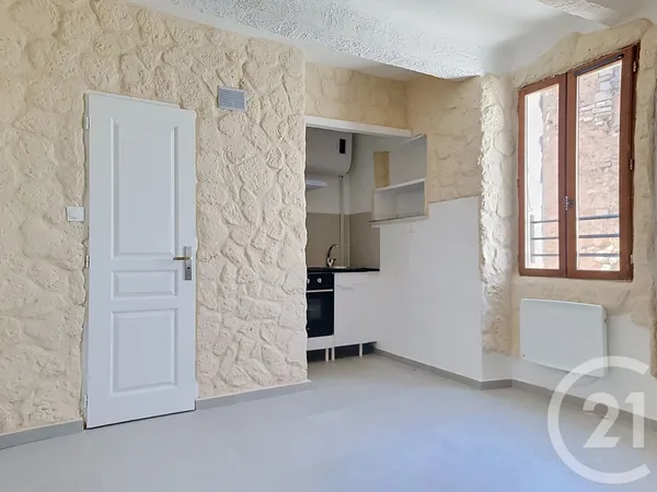 Studio 1 pièce 17 m²