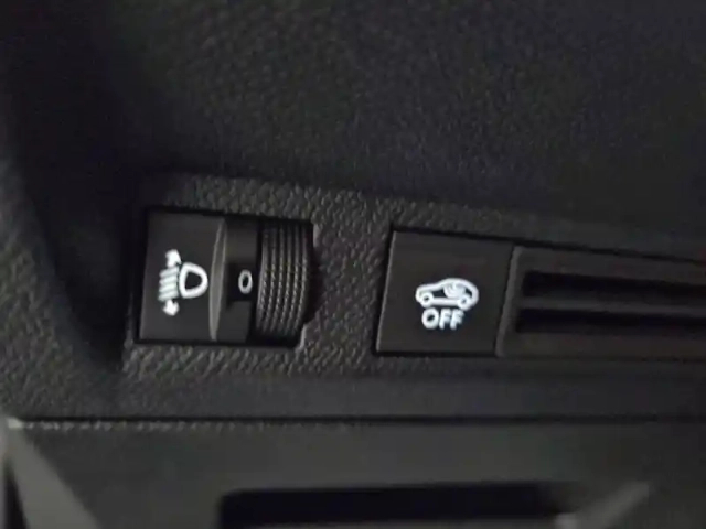 Peugeot 5008 hybrid 136 e-dcs6 — photo 97