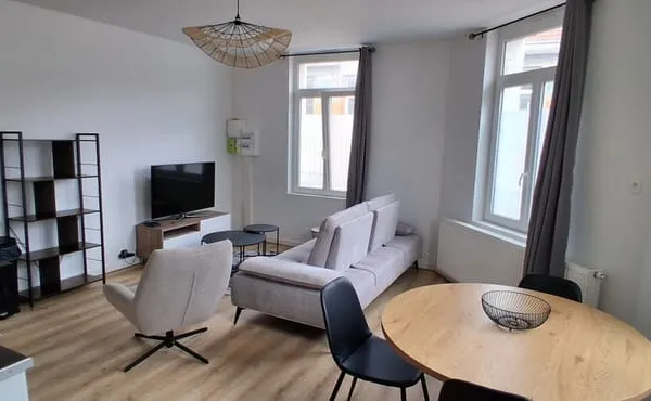 COLOCATION 3 CHAMBRES À ARMENTIÈRES - MAISON ENTIÈREMENT R?