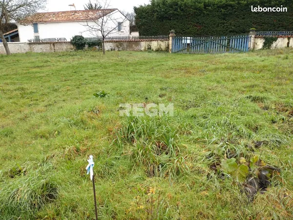 Terrain 743 m² Saint-Jean-de-Liversay