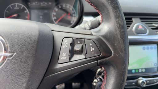 Opel Corsa 1.4 90 - Black – 2017 – 127041 km – Essence – Boîte Manuelle — photo 5