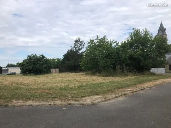 BAISSE DU PRIX : Parcelles viabilisées de 876 à 1310m²