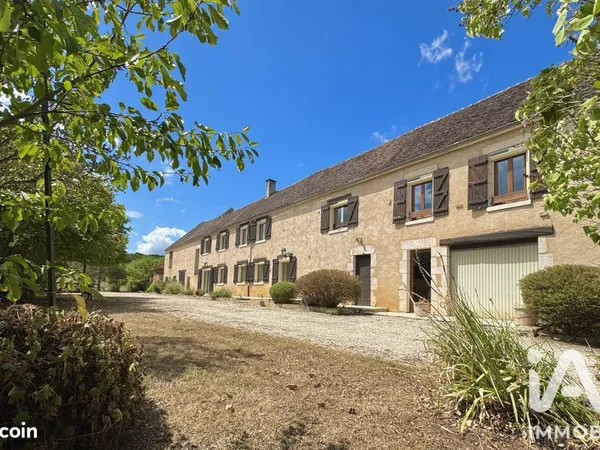 Longère 10 pièces 200 m²