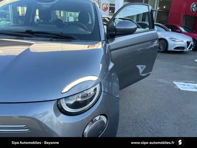 Fiat 500 e 95 ch — photo 35