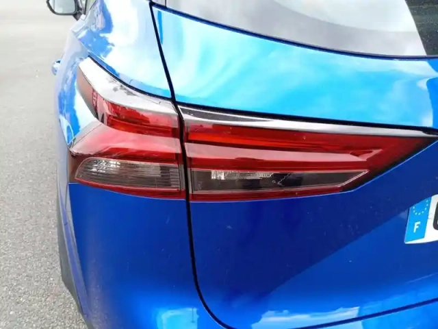 Nissan Qashqai mild hybrid 158 ch xtronic — photo 17