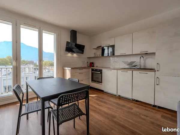 Appartement meublé T5 65.08m² à Grenoble