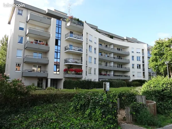 F2 46m2 au calme, lumineux, jardin/terrasse, garage, quartier Salengro - Filature