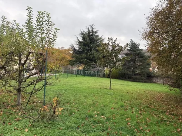 Terrain 800 m²