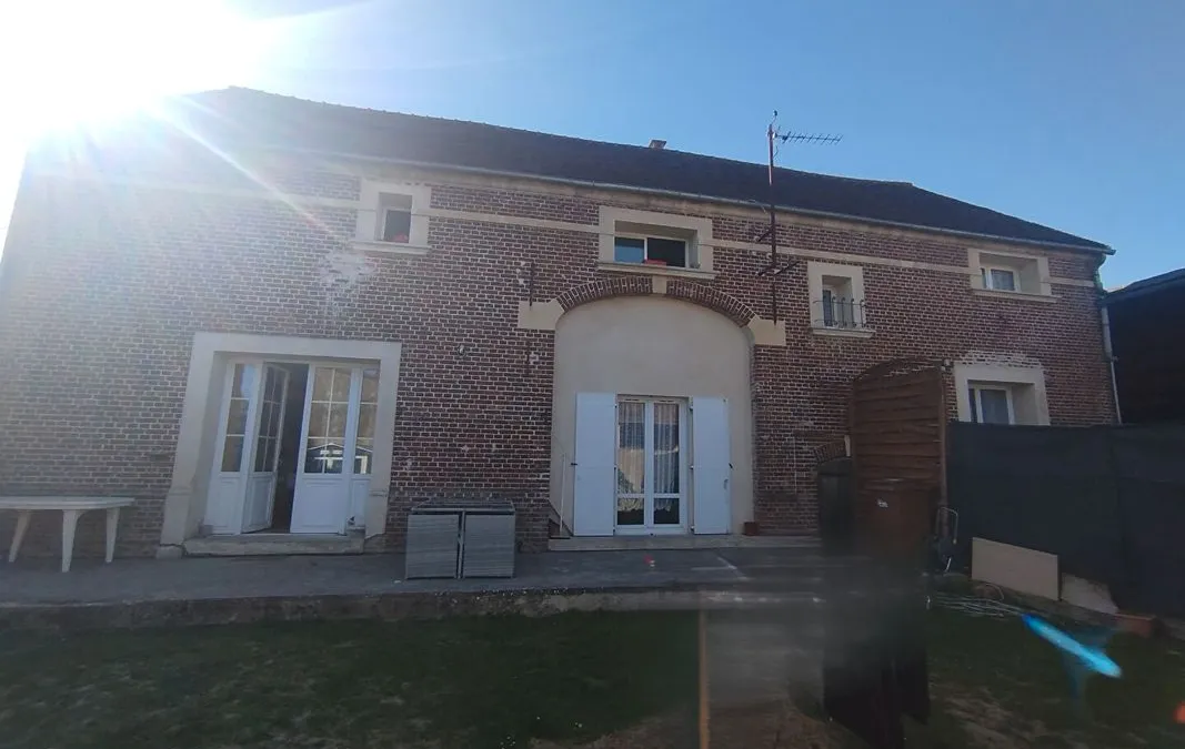 Photo 1