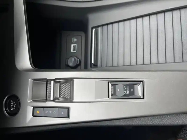Peugeot 308 hybrid 145 e-dcs6 — photo 80