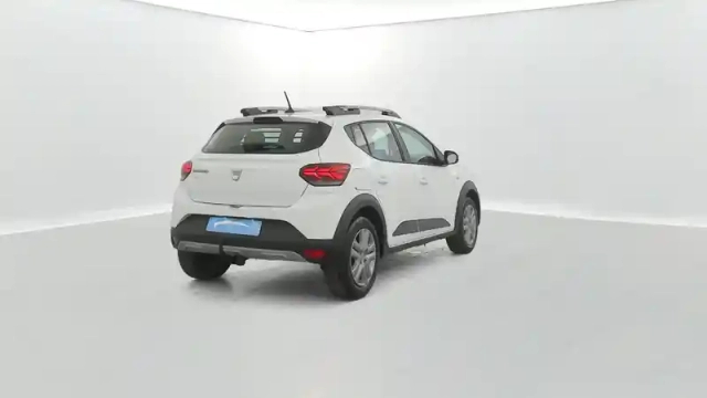 Dacia Sandero eco-g 100 - 22 — photo 32