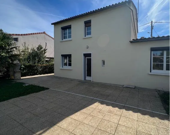 Maison à loué avec jardin Lisle d'Espagnac