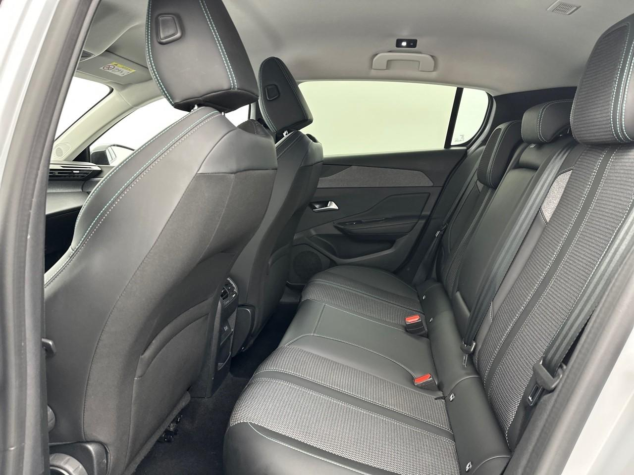 Peugeot 308 puretech 130ch s&s bvm6 allure — photo 11