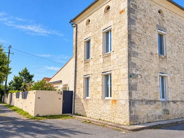 Maison 6 pièces 209 m²
