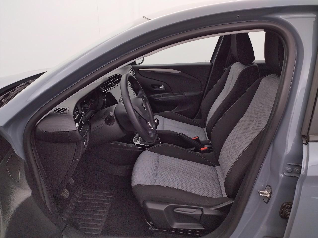 Opel Corsa 1.2 turbo 100 ch bvm6 — photo 10