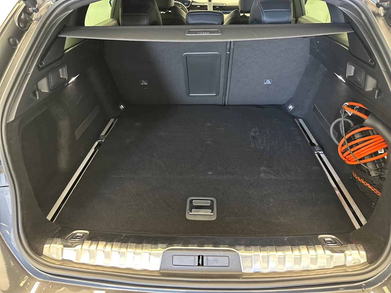 Peugeot 508 sw hybrid 225 e-eat8 gt — photo 6