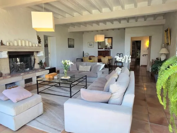 Maison 5 pièces 160 m²