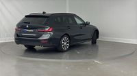 Bmw Série 3 Touring 318dA MH 150ch Luxury — photo 5