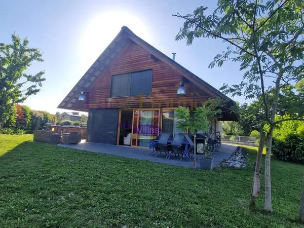 Maison 5 pièces 140 m²