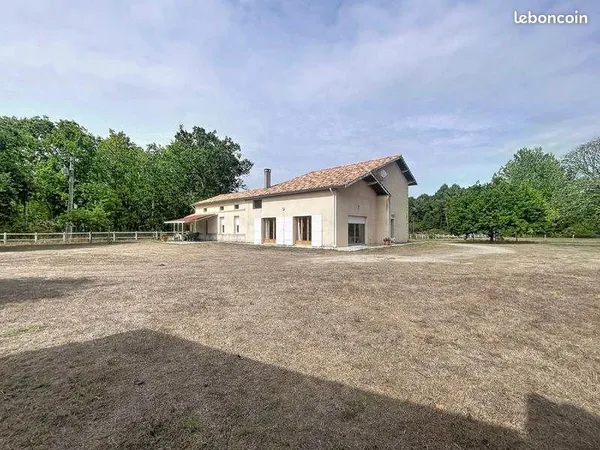 Maison 5 pièces 225 m²