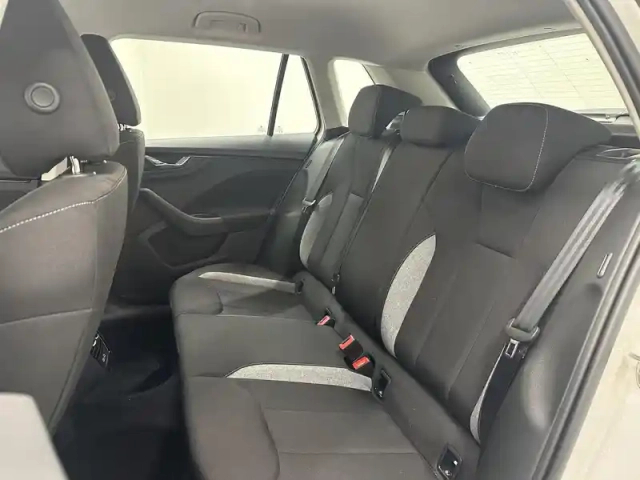 Skoda Kamiq 1.0 tsi evo 2 116 ch dsg7 — photo 9