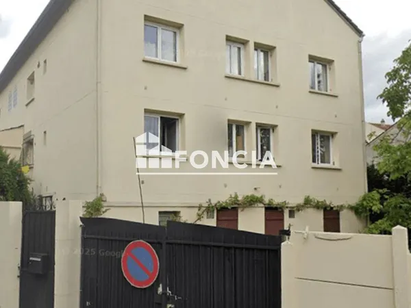 Noisy-le-sec immeuble de 13 logements et 5 locaux