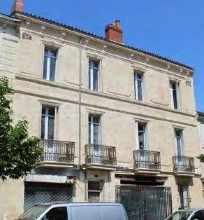 Local 2 pièces 63 m²