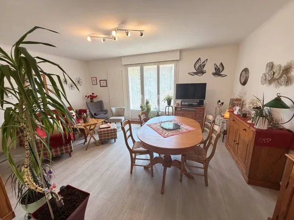 Appartement 4 pièces 93 m²