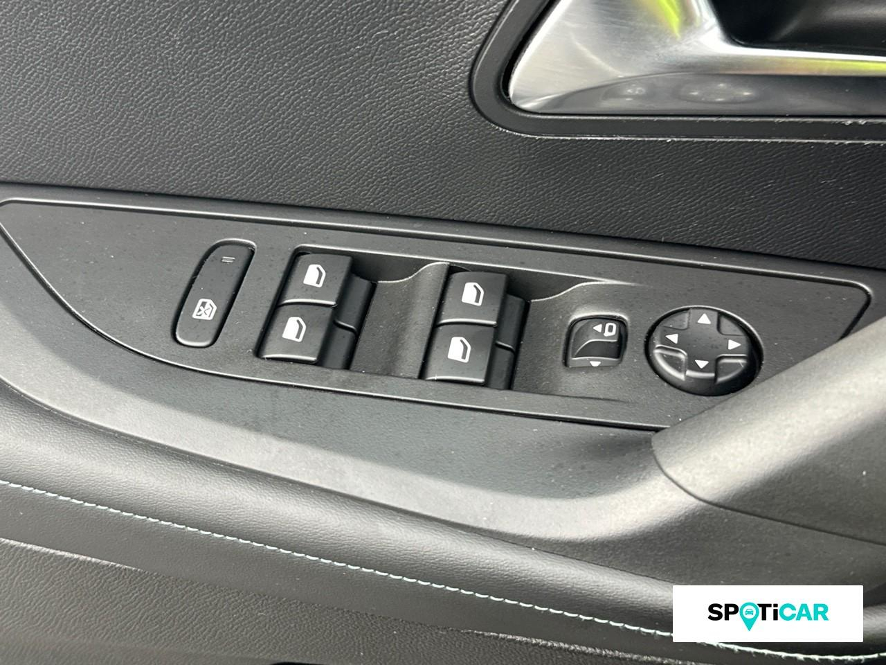 Peugeot 2008 1.2 puretech 130ch s&s allure pack eat8 — photo 19