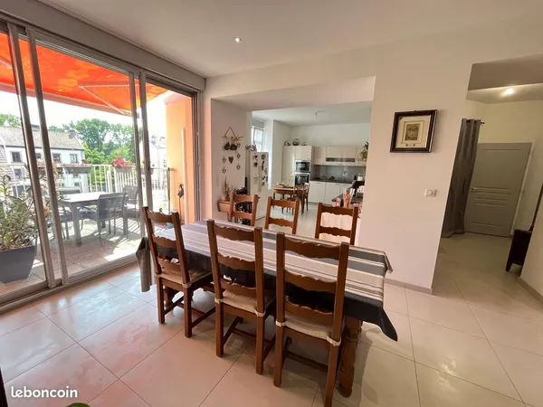 Appartement 6 pièces 125 m²