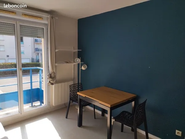 Studio meuble dans residence recente proche gare