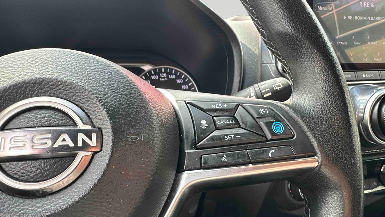 Nissan Juke HYBRID 143 — photo 17